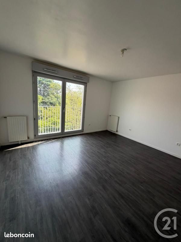 Appartement 1 pièce 28 m² · à Sevran · 28 m² · 700 €