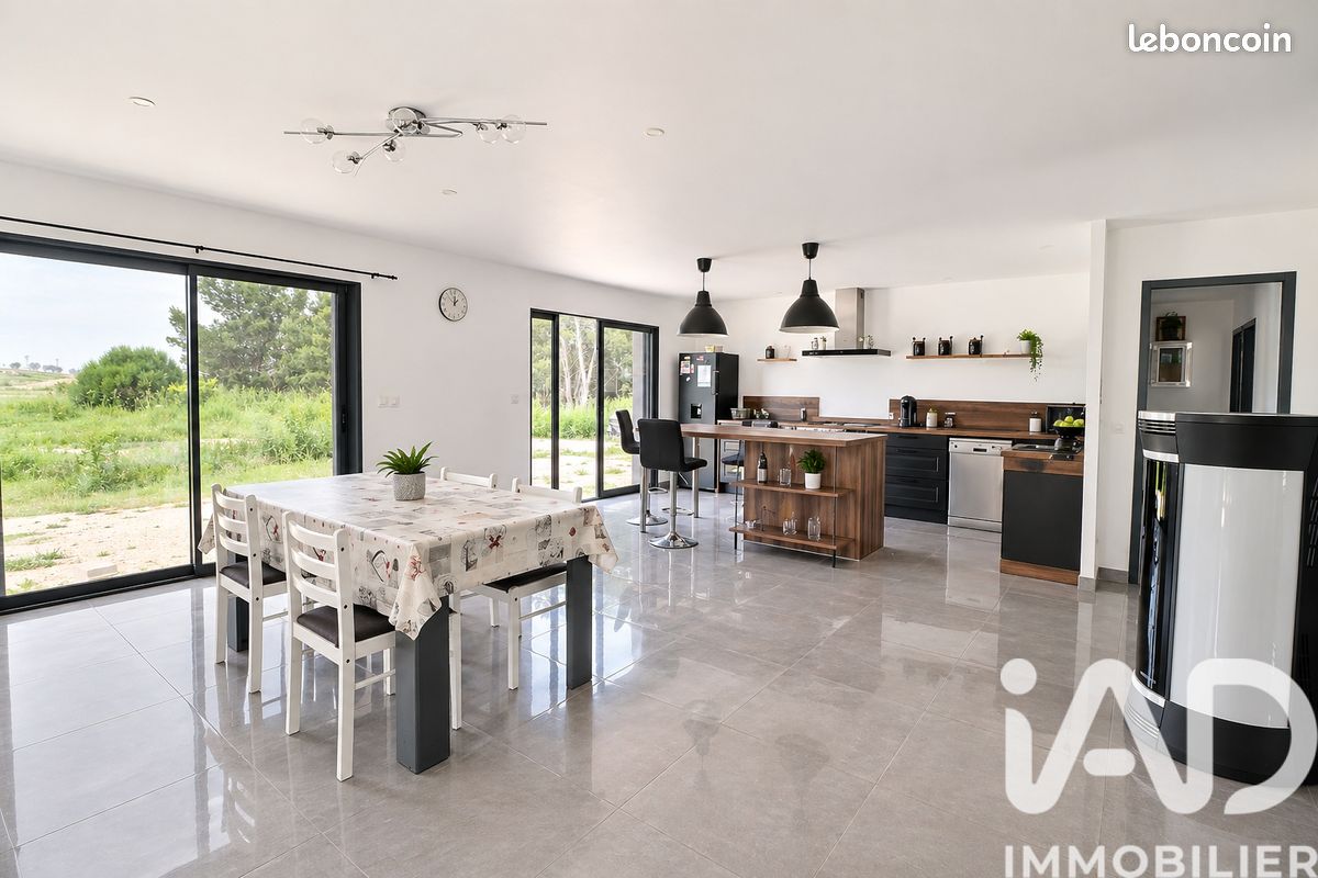 Maison 5 pièces 155 m² · aux Pennes-Mirabeau · 155 m² · 719 700 €
