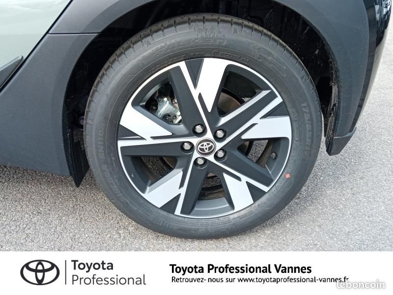 Toyota Aygo X 116h Graphic (image 13)