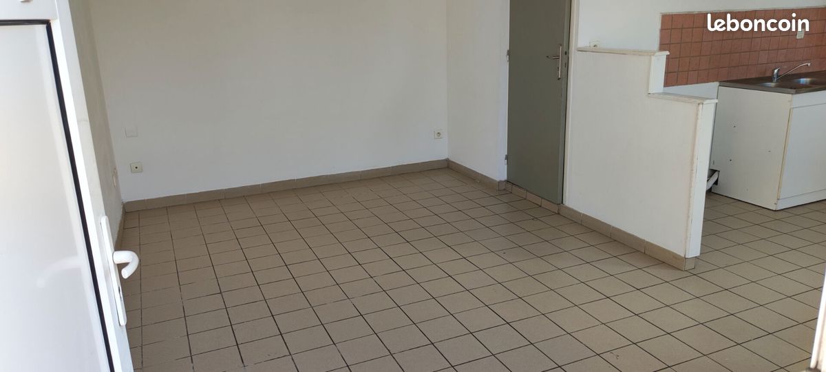 Appartement 3 pièces 44 m² · à Bruay-la-Buissière · 44 m² · 450 €