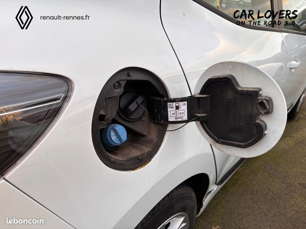 RENAULT Clio Blue dCi 100 Evolution (image 22)