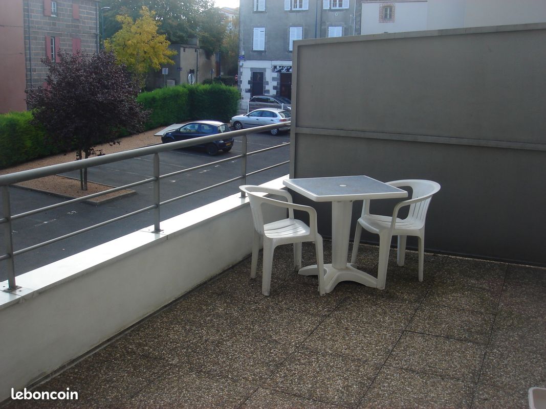 Parking extérieur Clermont Centre (image 1)