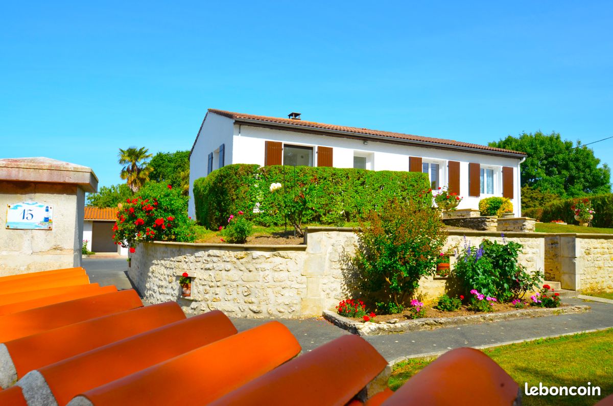 Maison 7 pièces 120 m² · à Saint-Georges-des-Coteaux · 120 m² · 253 000 €