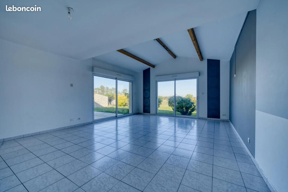 Maison 6 pièces 154 m² · à Saint-Pierre-d'Amilly · 154 m² · 249 000 €