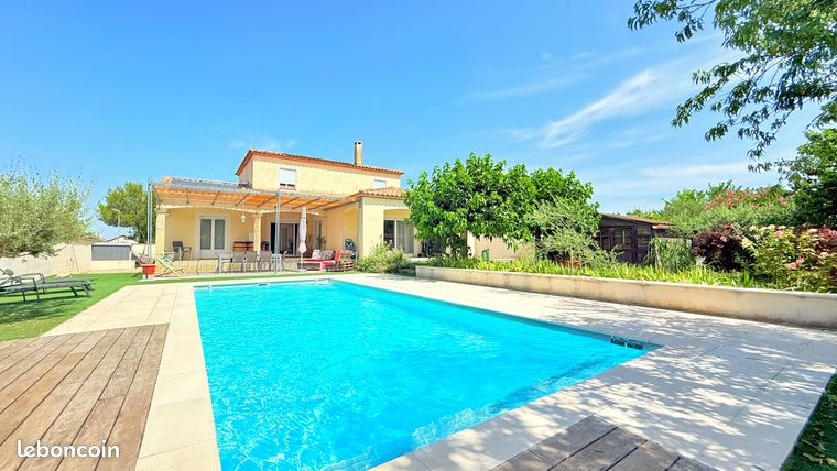 Villa 6 pièces 151 m²