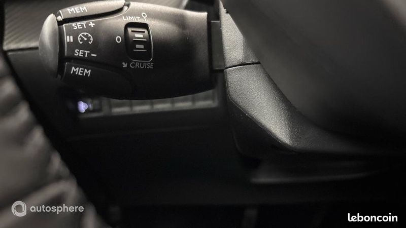 Peugeot 208 1.2 PureTech 100ch S&S Active (image 25)