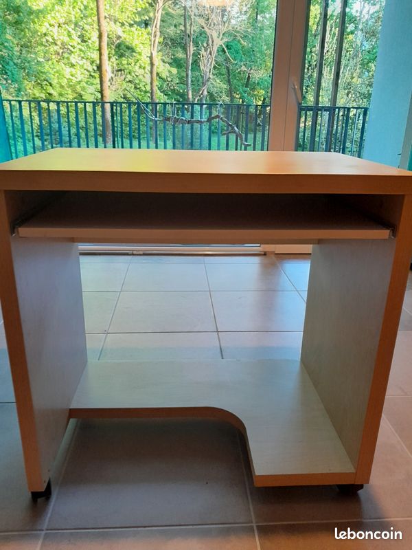 Bureau ordinateur sur roulettes (image 1)