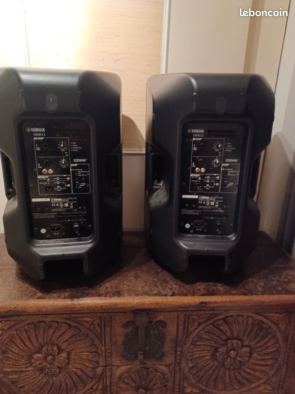 Vente deux enceintes amplifiées Yamaha DBR12 (image 1)