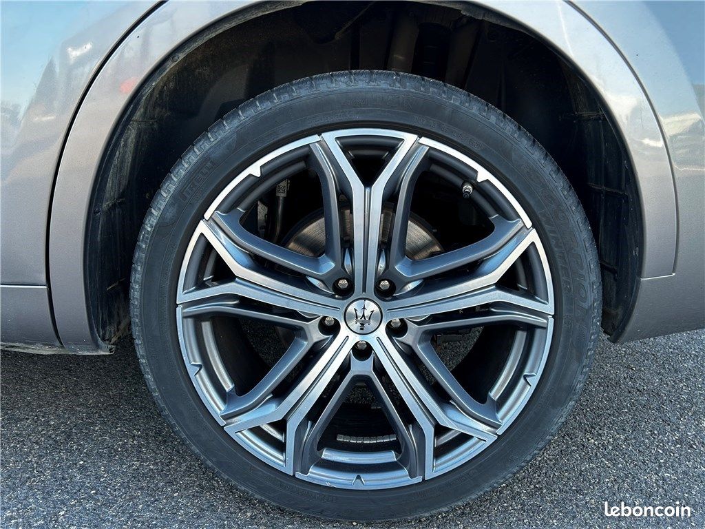 Maserati Levante L4 330 CH HYBRID GT (image 13)