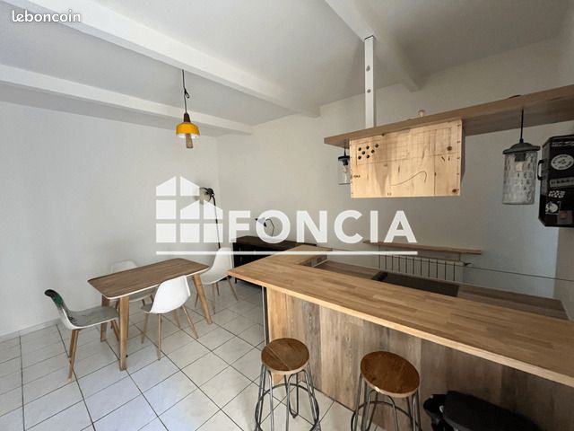 Appartement 3 pièces 76 m² · à Nîmes · 76 m² · 800 €