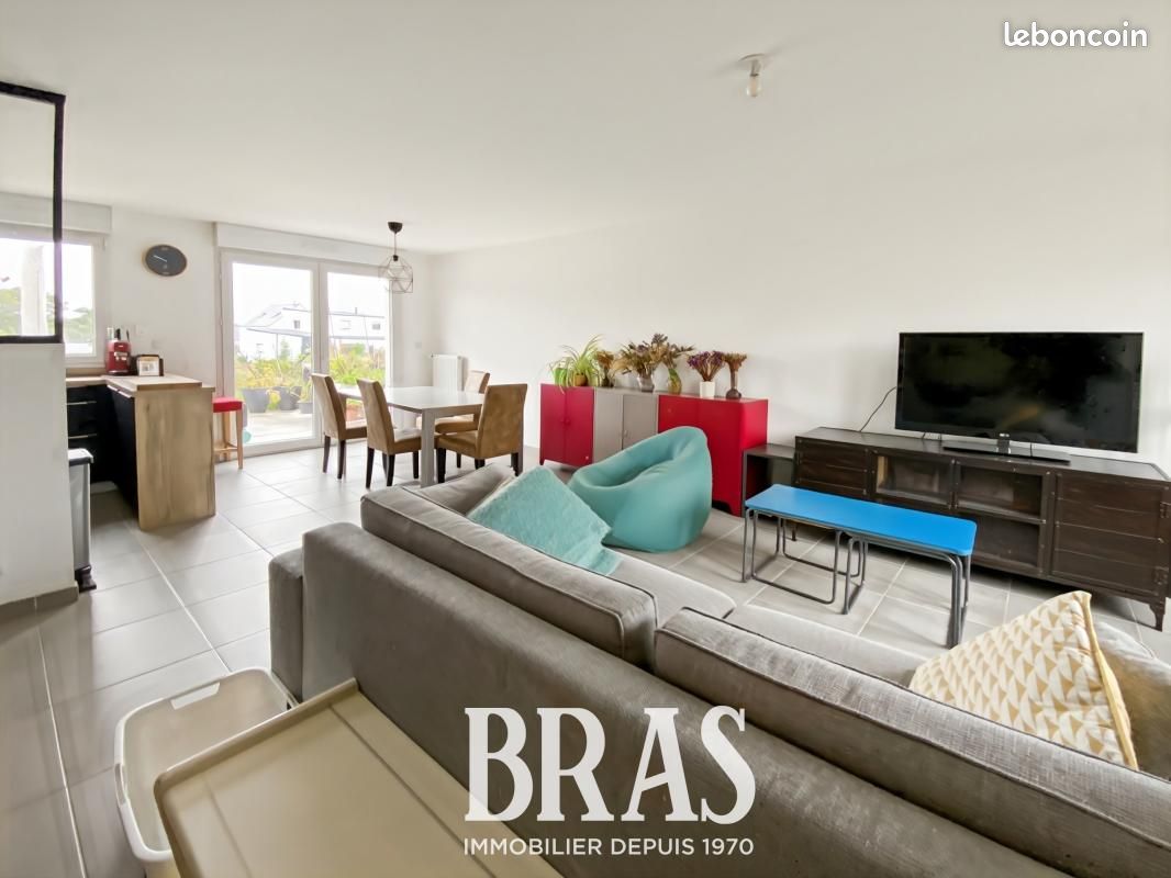 Maison 5 pièces 102 m² · à Plougoumelen · 102 m² · 1 216 €/mois