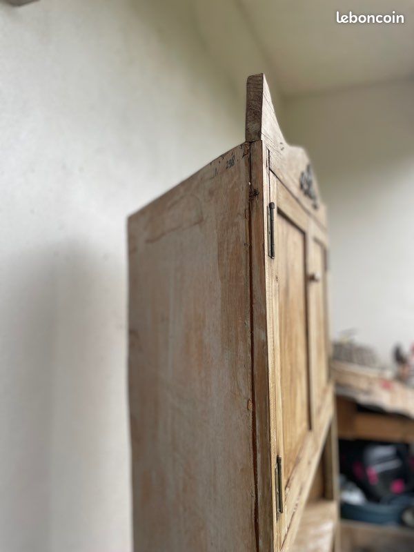 Etagère de coin (image 2)