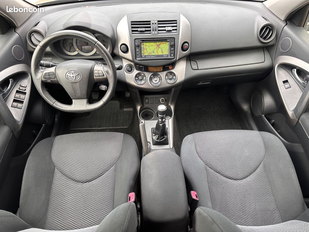 Toyota RAV4 2.2 D4D 150 Cv LIMITED EDITION ✅ SUIVI ENTRETIEN ✅ (image 10)