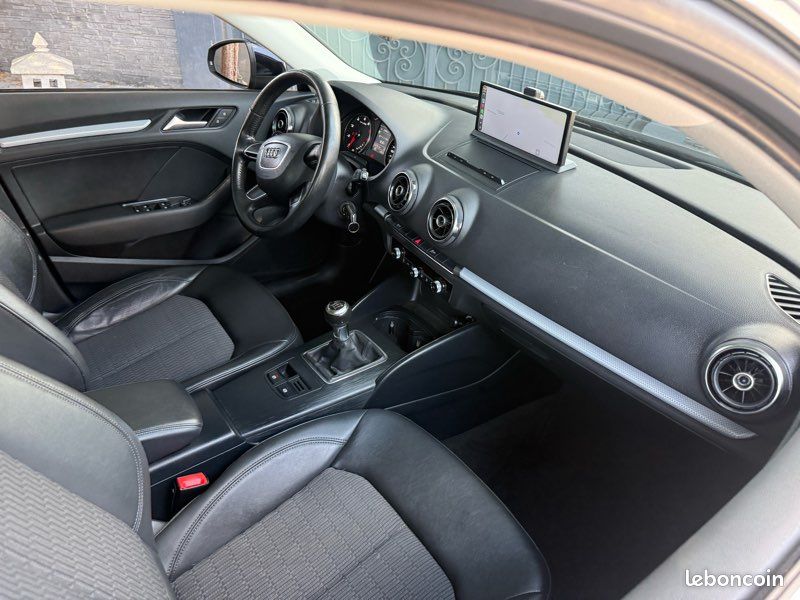 AUDI A3 SPORTBACK 1,4 Tfsi 122cv MULTIMÉDIA (image 12)