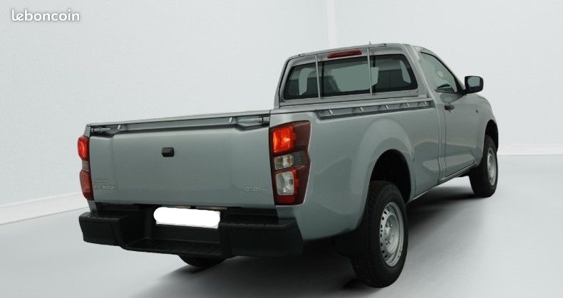 Isuzu D-MAX 2.2 DDI 164CH B-STRONG SINGLE M/T (image 3)