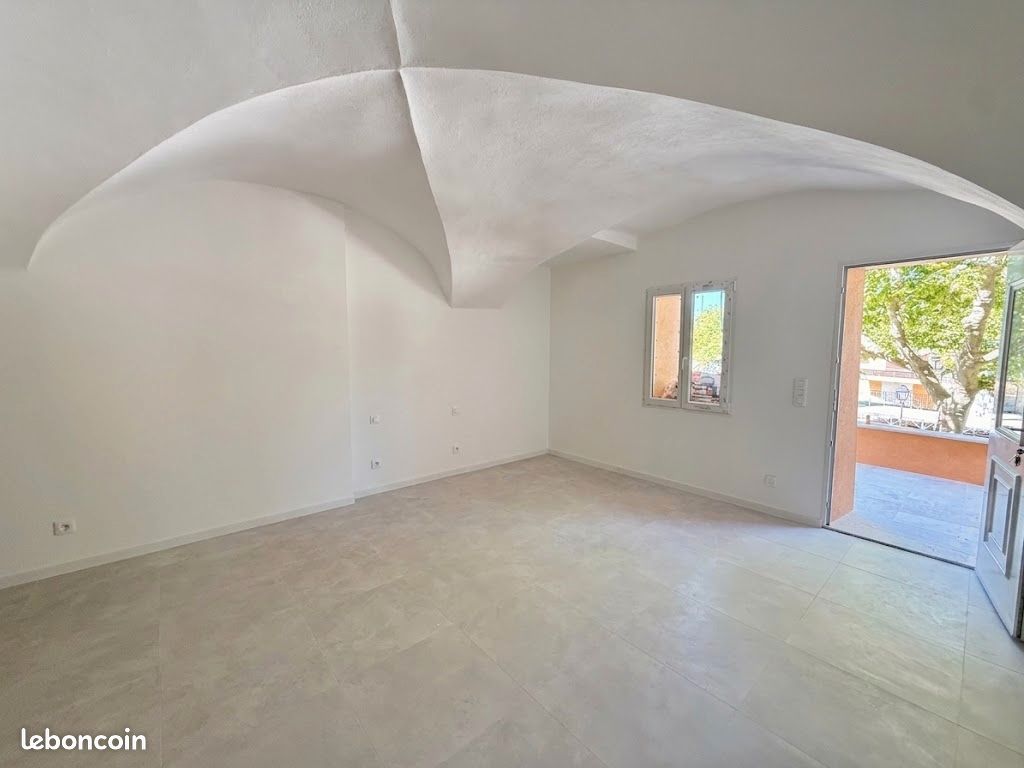 Maison 4 pièces 92 m² · à Pourrières · 92 m² · 318 000 €