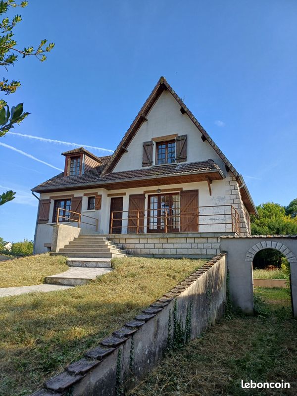 Maison 8 pièces 165 m² · à Ligueil · 165 m² · 160 000 €