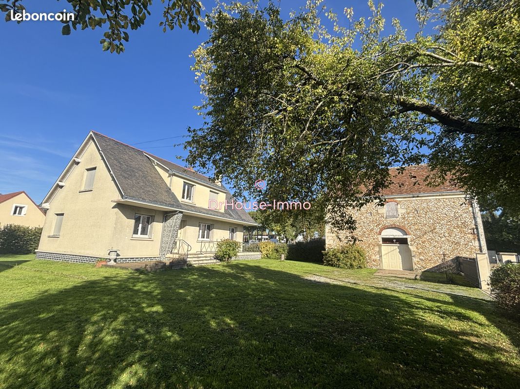Maison 7 pièces 152 m² · à Nogent-le-Rotrou · 152 m² · 220 000 €
