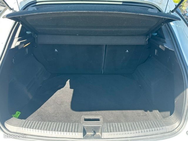 Renault AUSTRAL 1.2 TCE MILD HYBRID ADVANCED 130CH EVOLUTION (image 7)