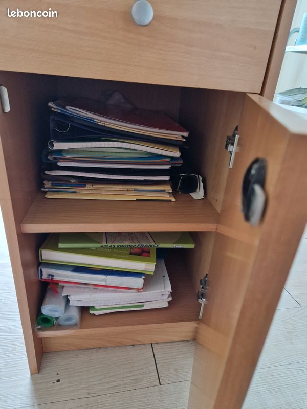 Bureau (image 4)