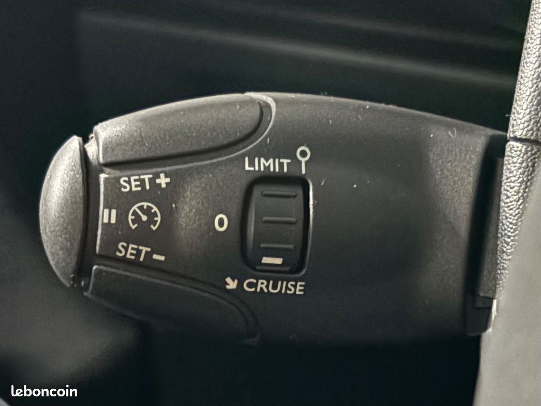 Citroën C3 1.6 HDi 92 Tendance confort (image 39)