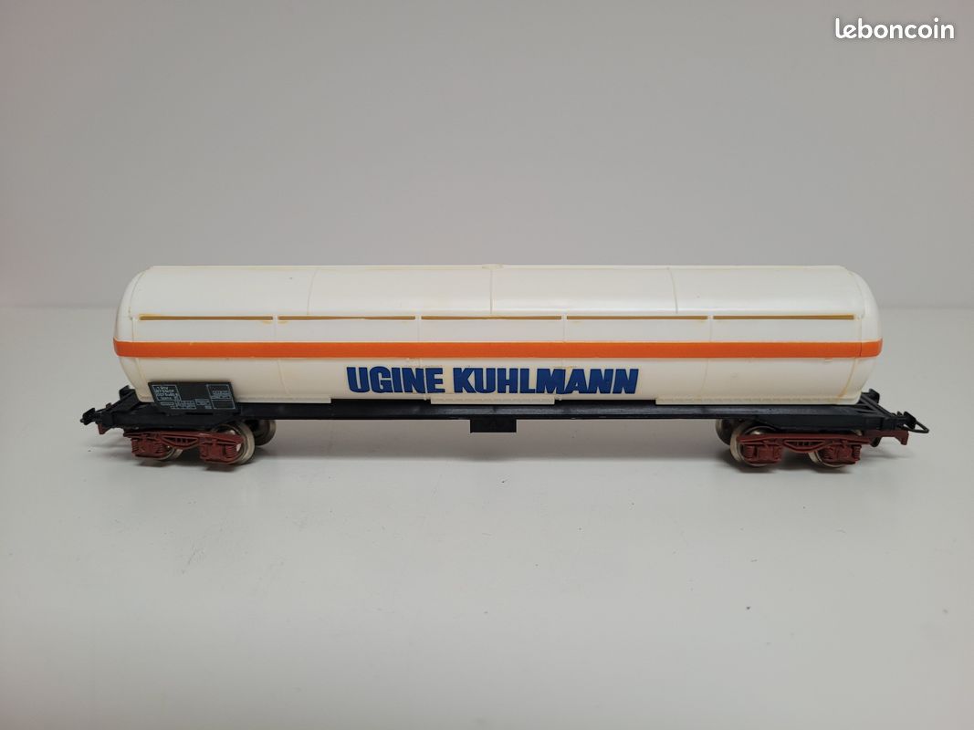 Train wagon N° 6513 Wagon citerne grande capacité 80 m3 UGRINE KUHLMANN Jouef Ho (image 4)