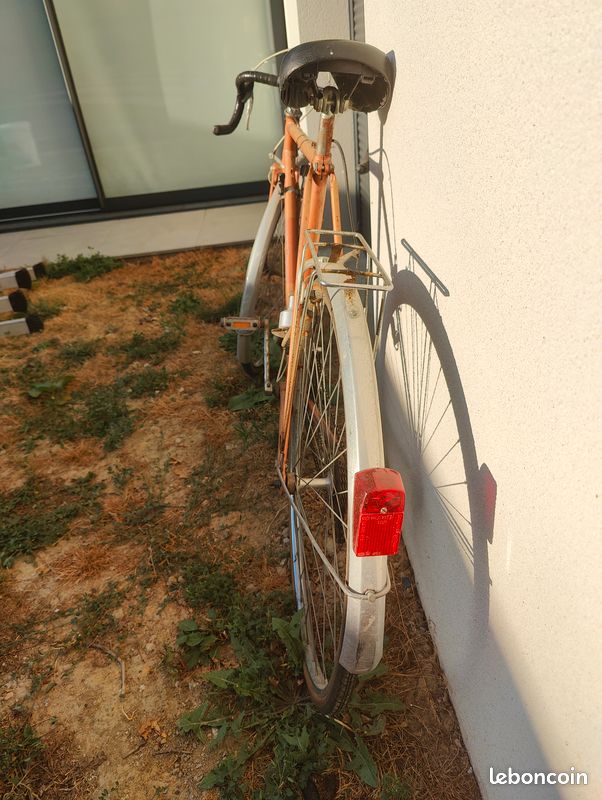 Vélo mi-course Bernard Thevenet (image 1)