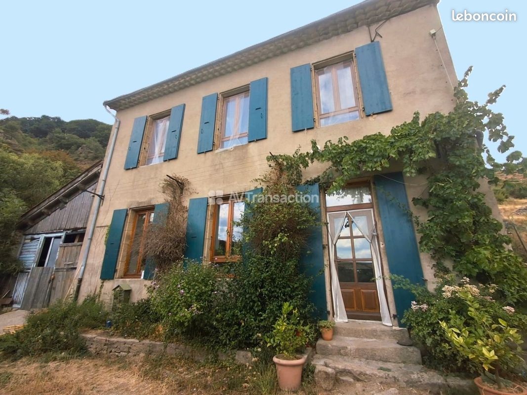 Parking 3 pièces 83 m² · à Saint-Joseph-des-Bancs · 83 m² · 159 500 €