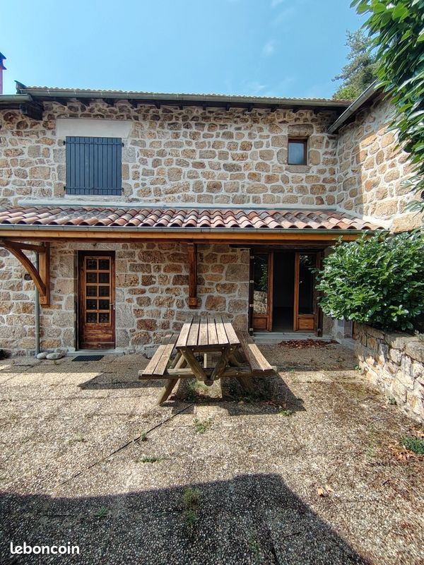 Maison 7 pièces 158 m² · à Saint-Martin-de-Valamas · 158 m² · 249 000 €