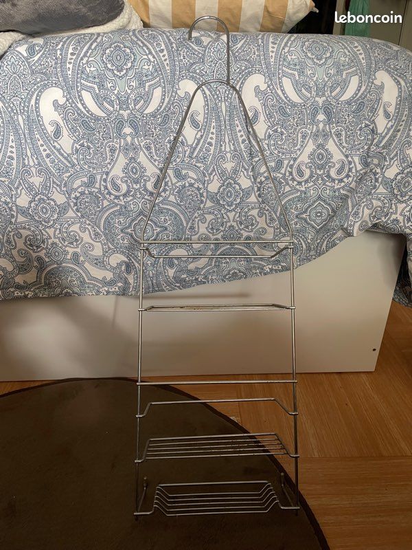 Étagère de douche en métal (image 2)