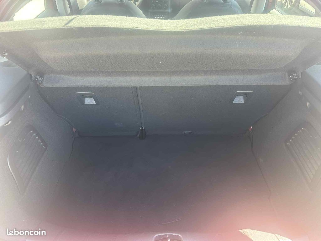 Citroën C3 PureTech 82 Confort (image 5)