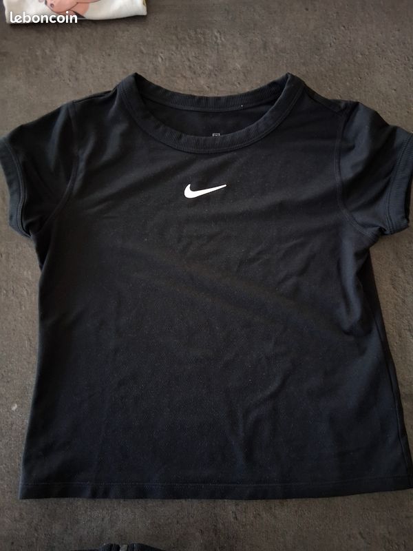 T-shirts (image 4)