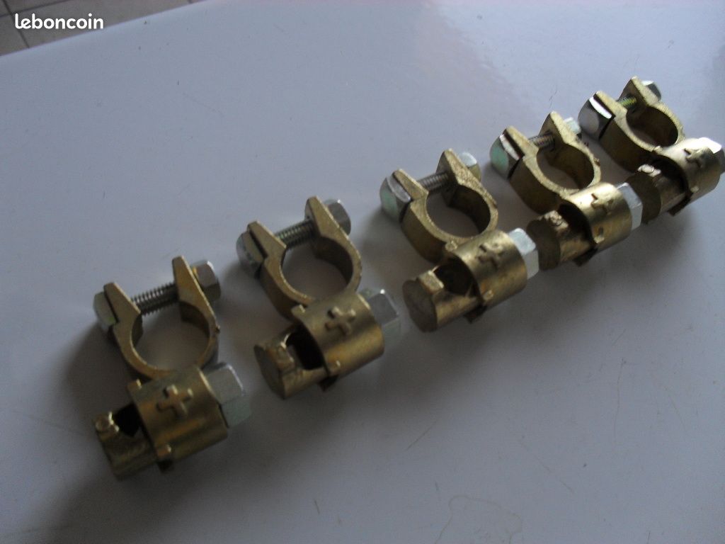 Lot de cosses + neuves de batterie (image 1)