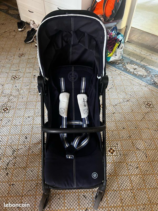 Poussette Cybex Beezy – Bleu marine – Très bon état (image 4)
