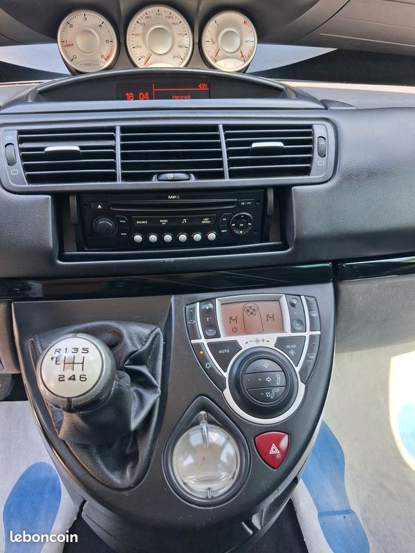 Citroën C8 2.0 HDI 120 Pack 8 places Garantie 3 mois (image 10)