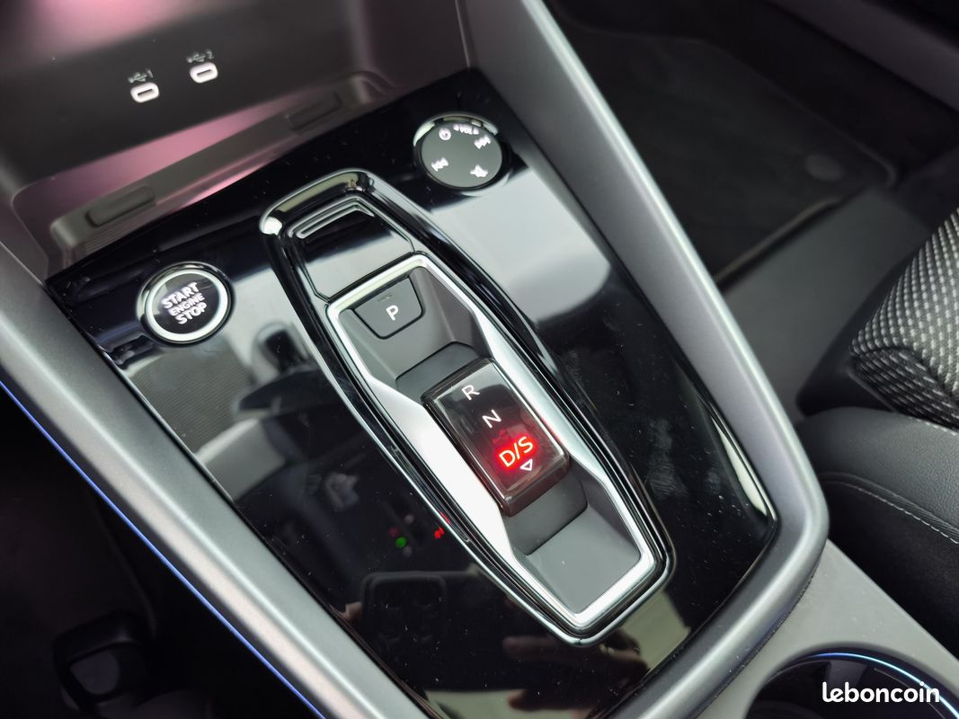 AUDI A3 Sportback TFSI Mild Hybrid 150 S tronic 7 S line (image 13)