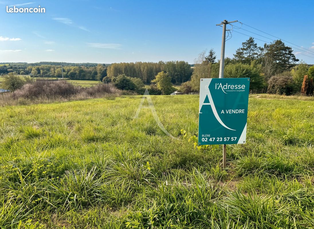 Terrain 1660 m² · à Civray-de-Touraine · 1 660 m² · 65 000 €