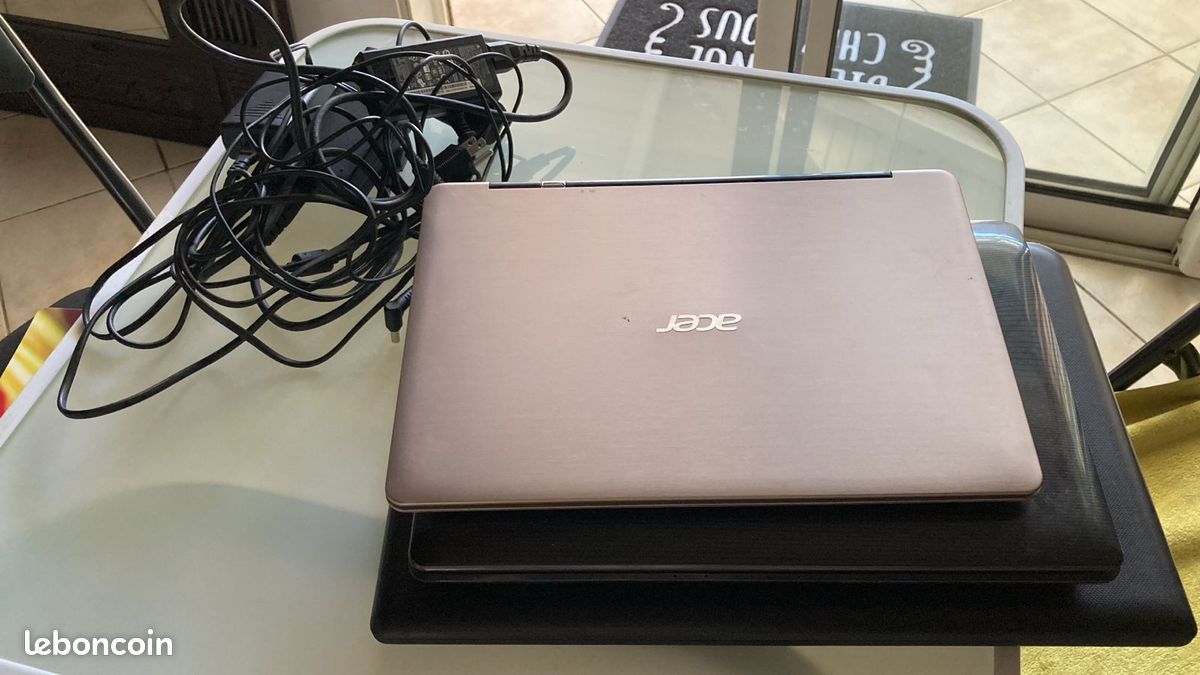 Lot 3 Pc portables HS - pour pièces + 1 tablette Android et 1 Ipad (image 1)