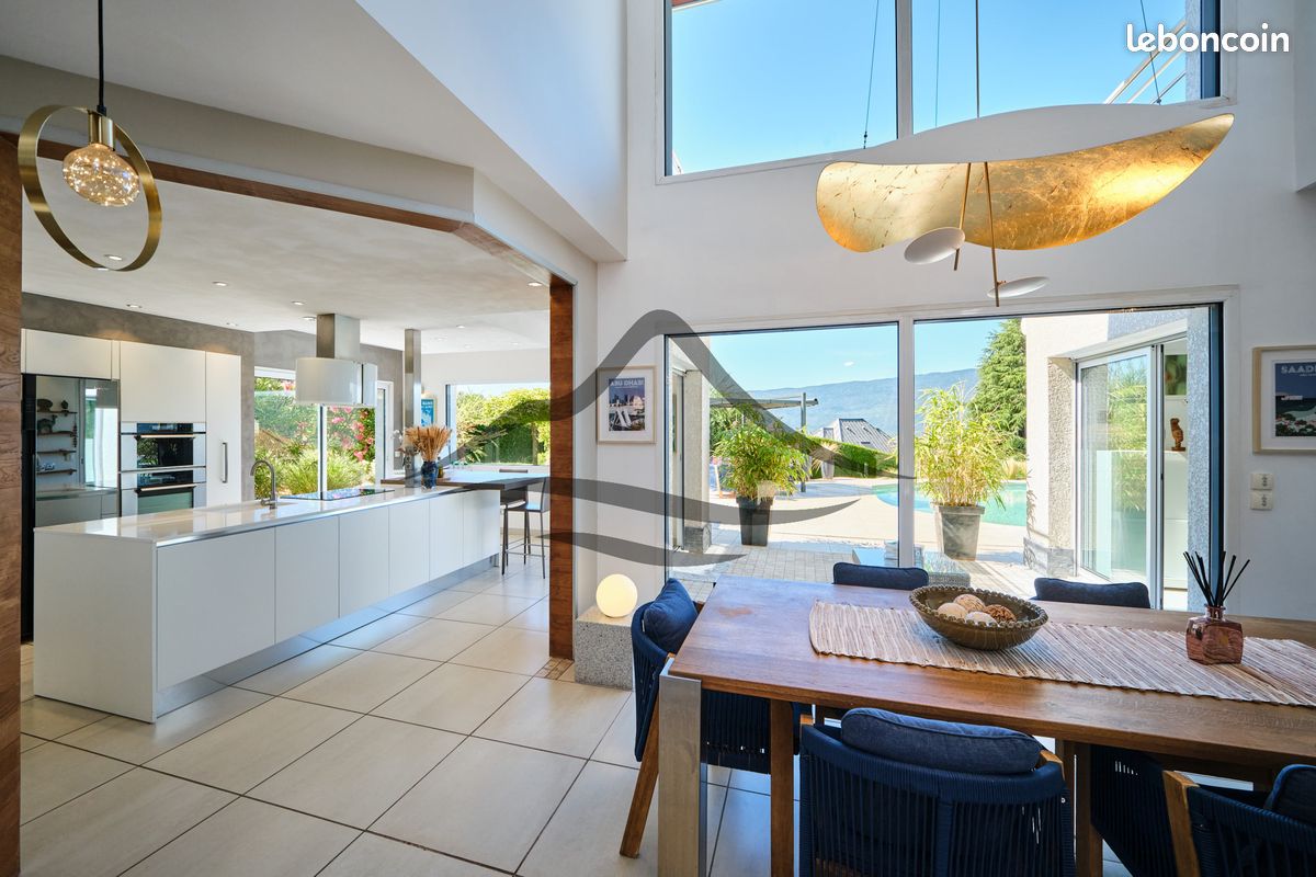 Maison 6 pièces 182 m² · à Pugny-Chatenod · 182 m² · 1 245 000 €