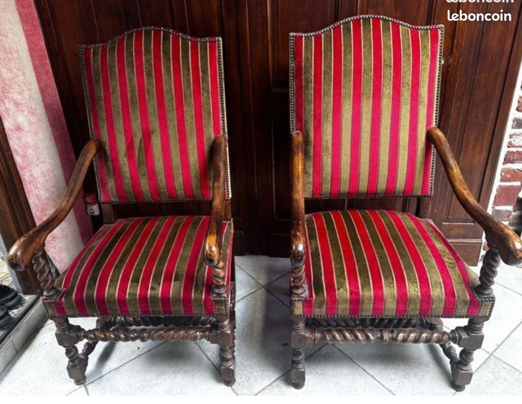 Magnifique paire fauteuils Louis XIII (image 11)