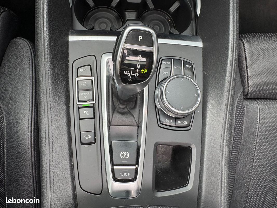 BMW X6 F16 xDrive30d 258 ch M Sport A avec TOIT OUVRANT / CAMERA / CARPLAY / SIEGES CHAUFFANTS (image 28)