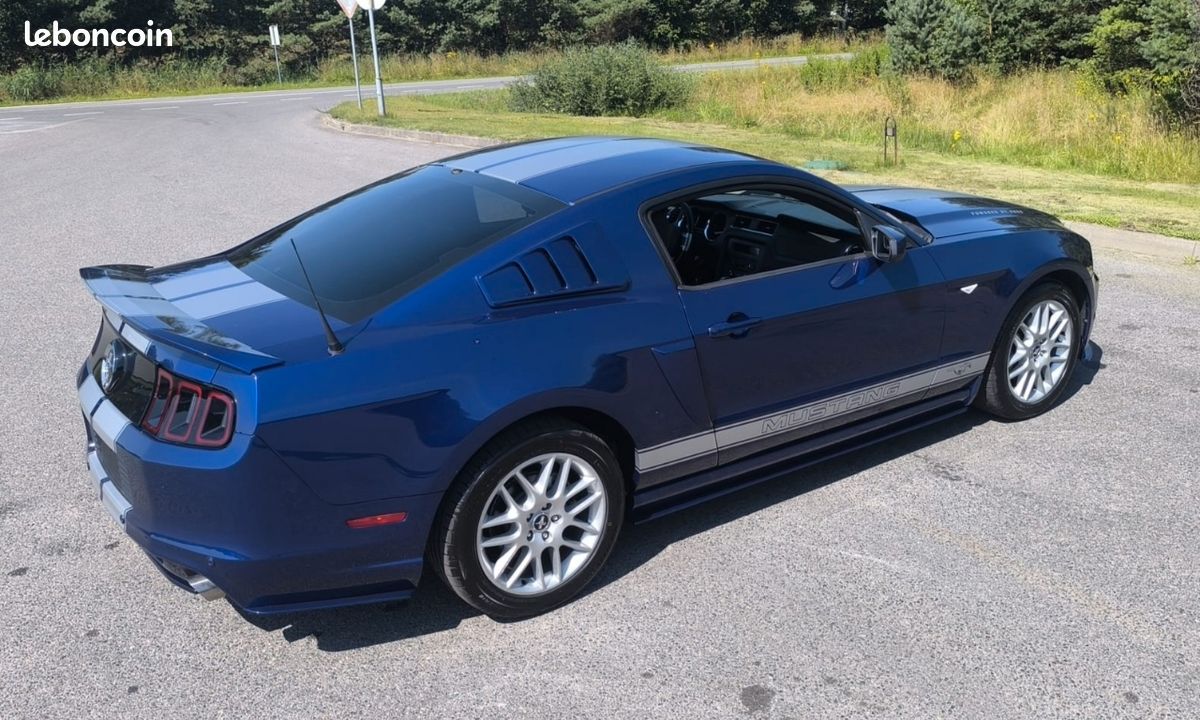 Ford Mustang V6 (image 5)