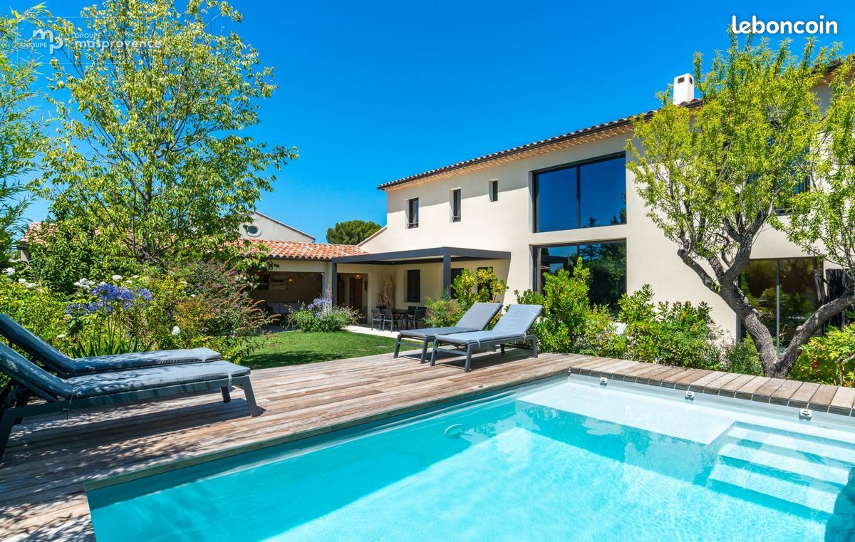 Maison 5 pièces 147 m² · à Saint-Paul-Trois-Châteaux · 147 m² · 548 020 €