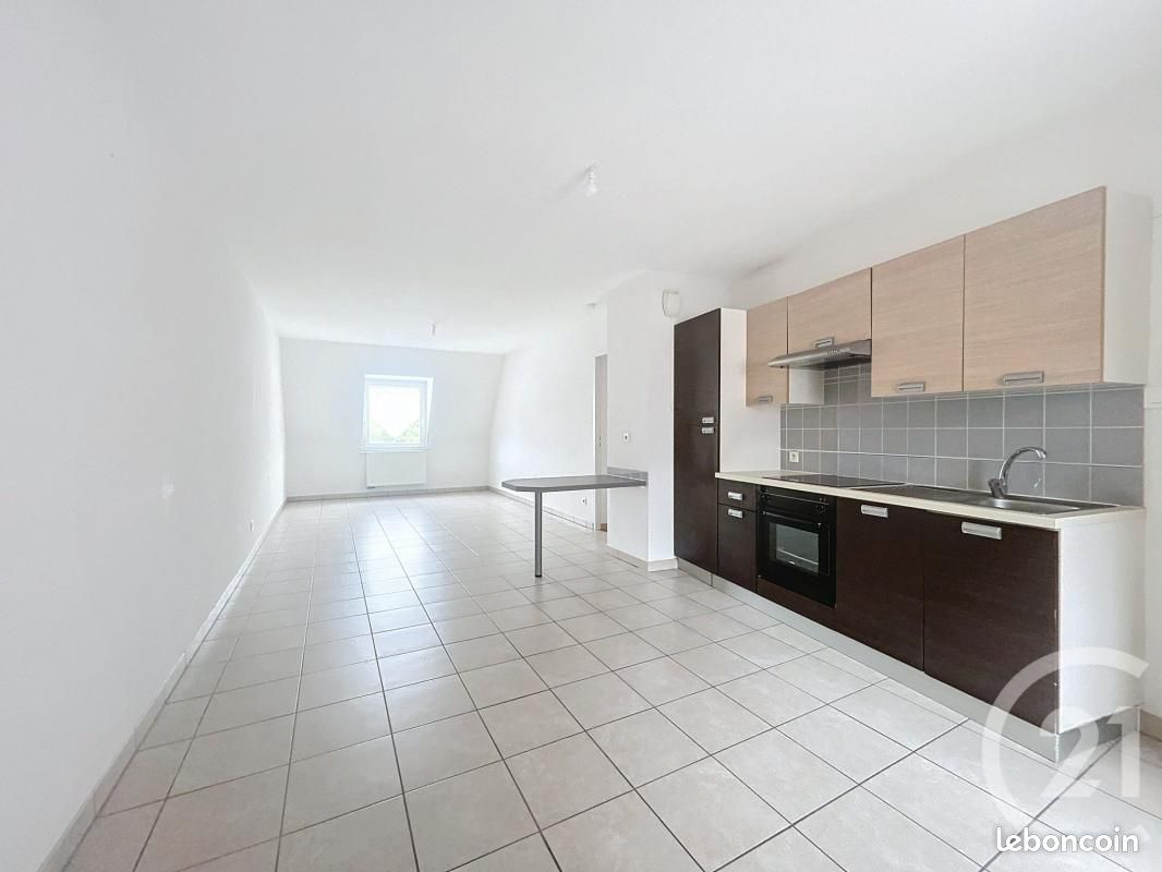 Appartement 2 pièces 70 m² · à Saint-Pourçain-sur-Sioule · 70 m² · 70 000 €