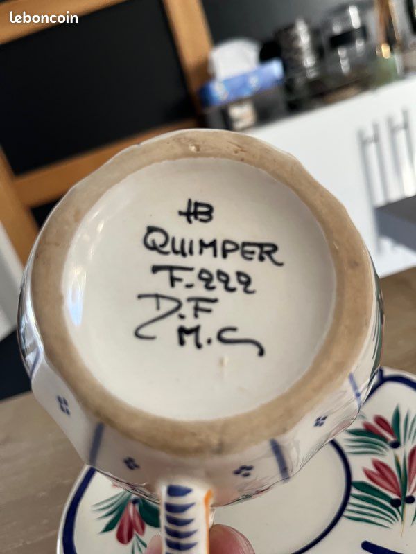 Vends tasse avec sous tasse Henriot Quimper (image 1)