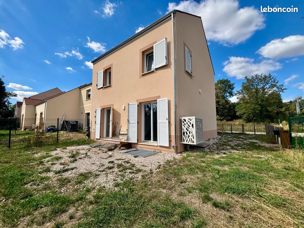 Maison 5 pièces 101 m² · à Chamarande · 101 m² · 310 000 €