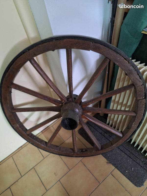 Roue en bois (image 2)