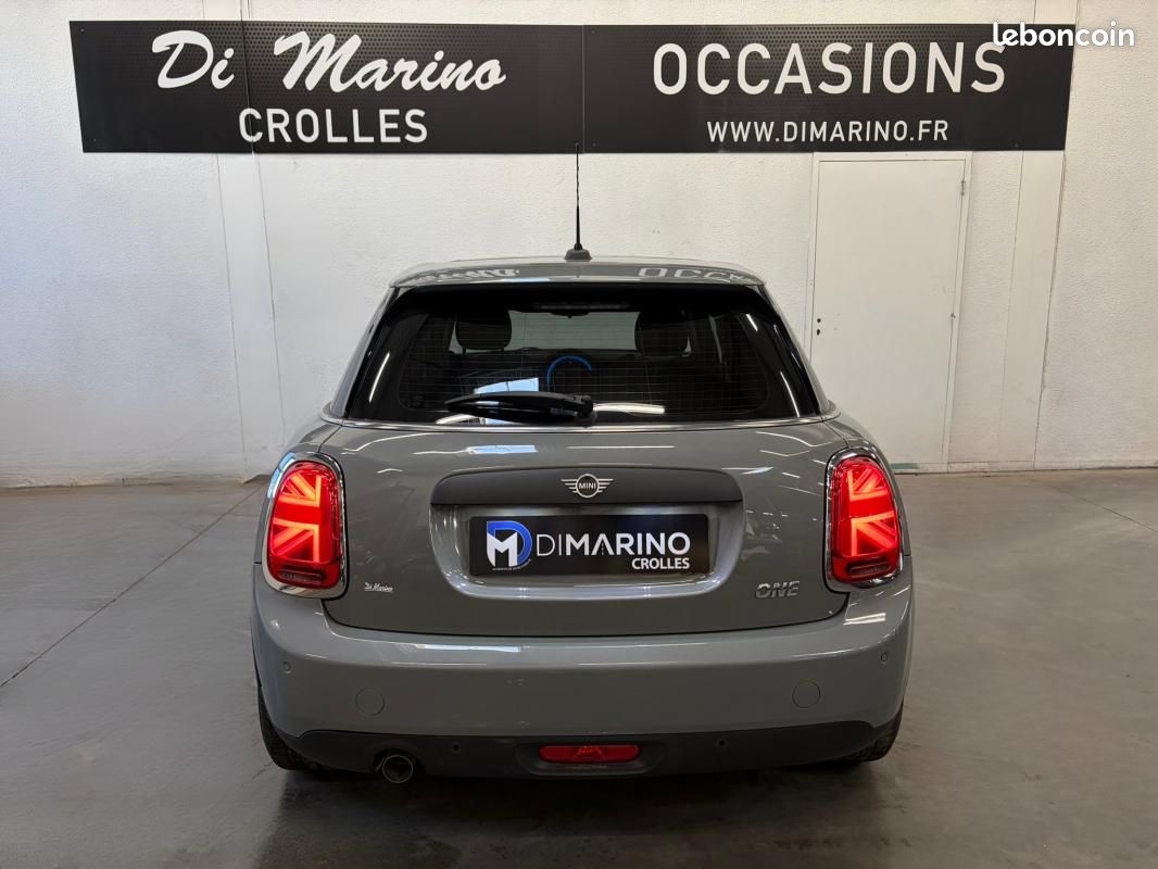 Mini Cooper 5 Portes One 102 ch BVA7 Finition Salt (image 7)