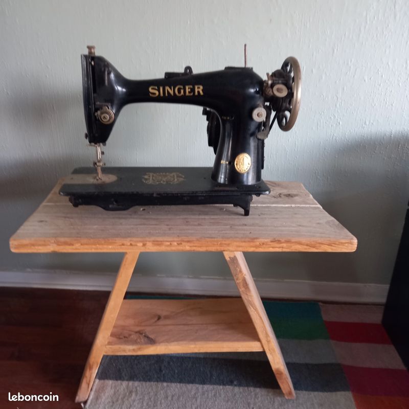 Machine à coudre, ancienne (image 1)