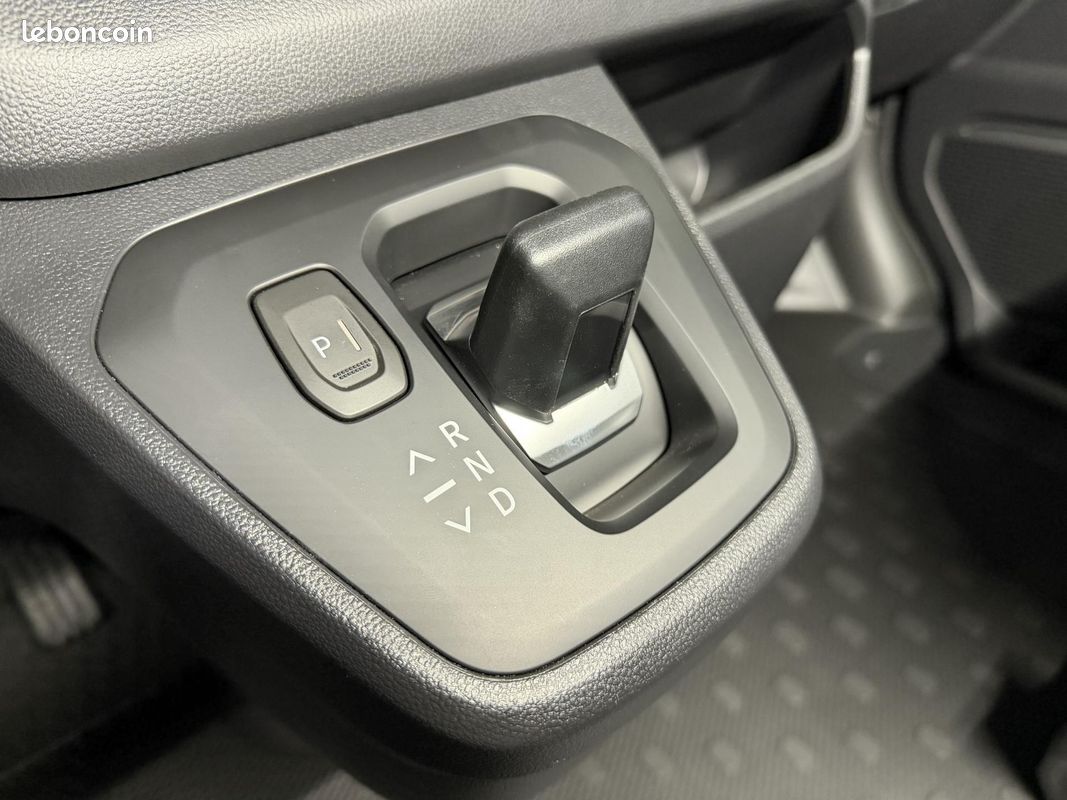 RENAULT TRAFIC III (3) COMBI L2 BLUE DCi 150 GRAND EVOLUTION AUTO 8PL TPMR (image 20)
